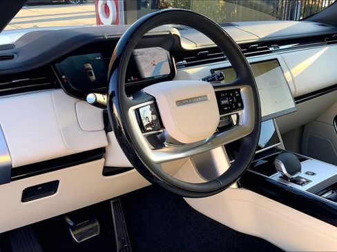 New 2026 Land Rover Range Rover SE AWD/4WD image 8