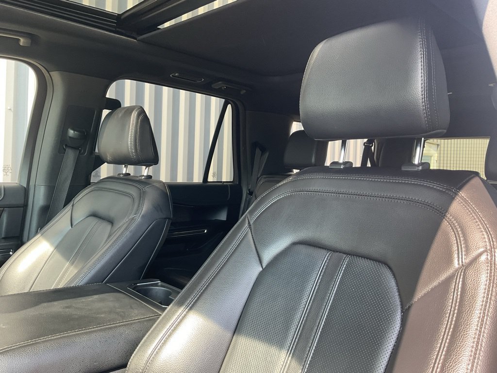 Used 2021 Ford Expedition Max Limited AWD/4WD image 11