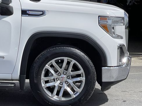 Used 2022 GMC Sierra 1500 SLT image 8