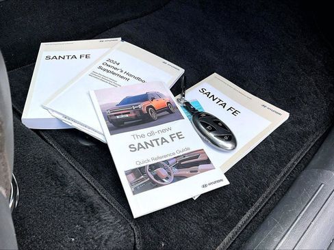 Used 2024 Hyundai Santa Fe SEL AWD/4WD image 12