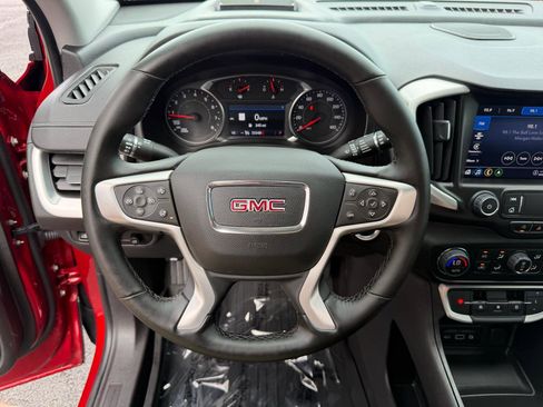 Used 2024 GMC Terrain SLT w/ Infotainment Package II AWD/4WD image 25