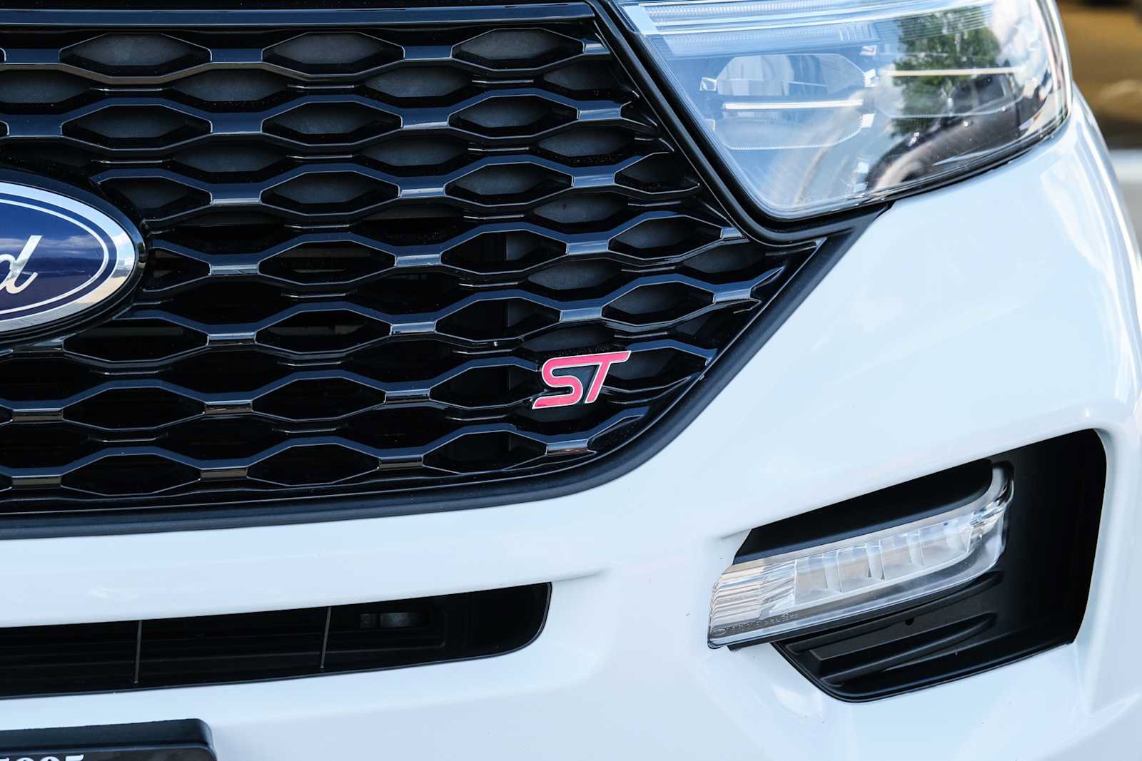 Used 2021 Ford Explorer ST w/ Equipment Group 401A AWD/4WD image 5