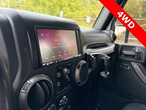 Used 2017 Jeep Wrangler Unlimited Sport w/ Quick Order Package 24S image 17