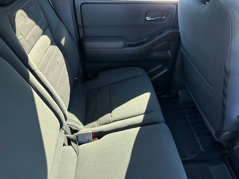 Used 2022 Nissan Frontier Pro-X image 19