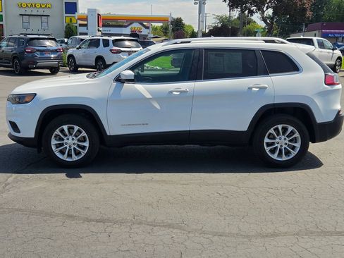Used 2019 Jeep Cherokee Latitude w/ Popular Appearance Group AWD/4WD image 26