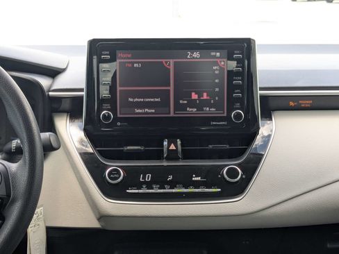 Used 2021 Toyota Corolla LE FWD image 19