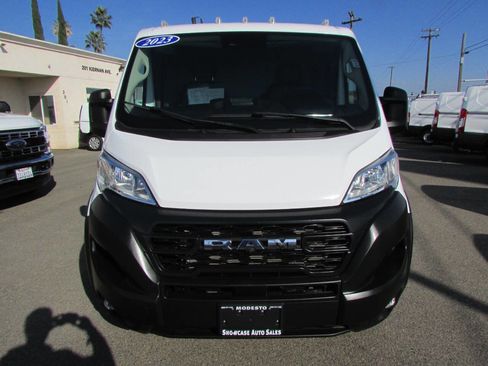 Used 2023 RAM ProMaster 2500 w/ Driver Convenience Group image 3