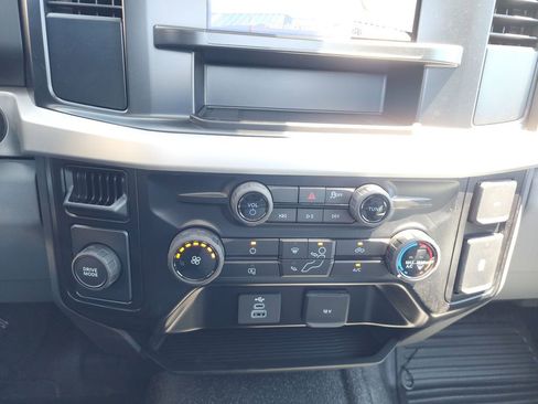 New 2025 Ford F250 XL image 40