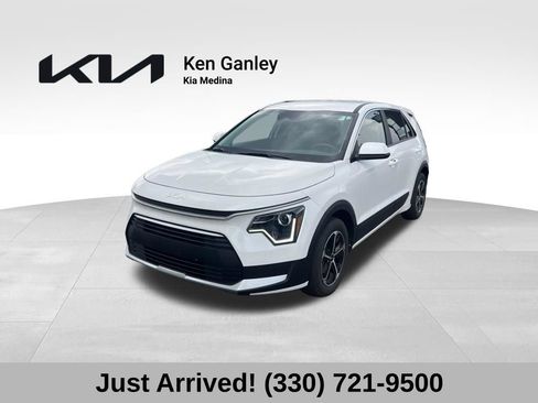 Certified 2025 Kia Niro LX FWD image 1