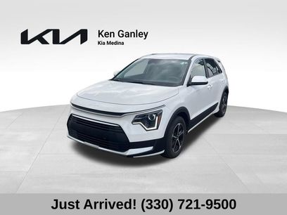 Certified 2025 Kia Niro LX