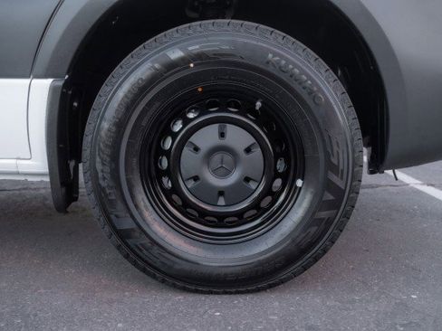 New 2025 Mercedes-Benz Sprinter 2500 image 8