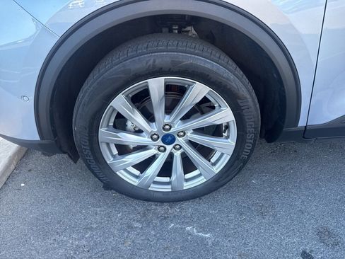 Used 2022 Ford Escape Titanium w/ Titanium Elite Package image 7