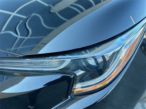 Used 2024 Toyota Corolla LE image 9