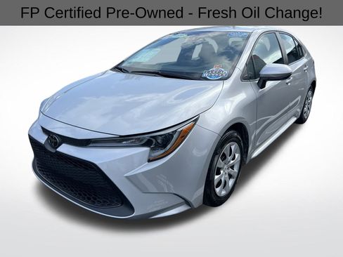 Used 2022 Toyota Corolla LE image 4