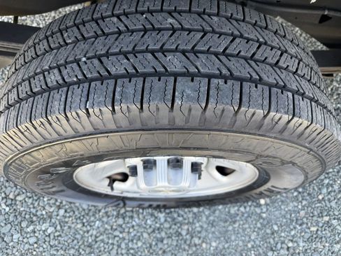 Used 2022 Chevrolet Express 2500 Extended w/ Driver Convenience Package image 10