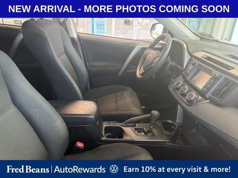 Used 2018 Toyota RAV4 LE w/ All Weather Liner Package AWD/4WD image 8