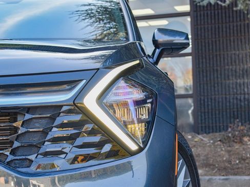 Used 2023 Kia Sportage SX image 4