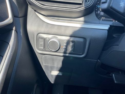 Used 2020 Ford Explorer XLT w/ Comfort Package AWD/4WD image 23