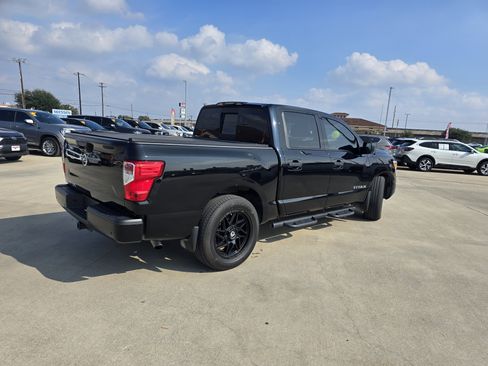 Used 2021 Nissan Titan S w/ S Utility Package image 3