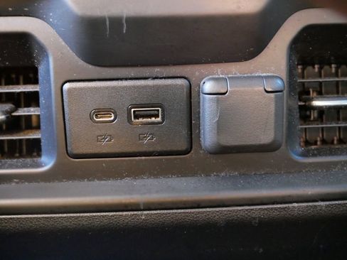 Used 2019 Chevrolet Silverado 1500 RST image 15