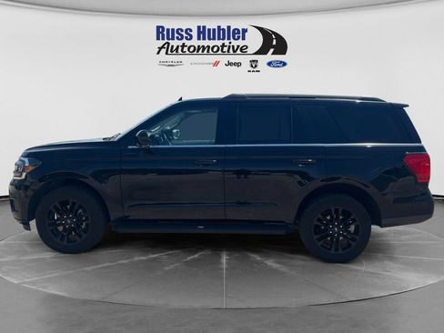 Used 2024 Ford Expedition XLT AWD/4WD image 2
