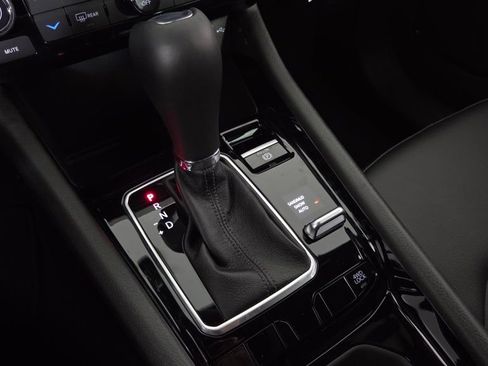 New 2026 Jeep Compass Limited image 24