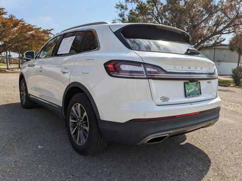 Used 2020 Lincoln Nautilus FWD w/ Equipment Group 101A image 4