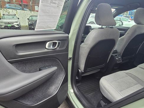 Certified 2023 Volvo C40 P8 Recharge Ultimate image 15