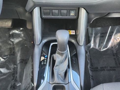 Used 2022 Toyota Corolla Cross LE image 28