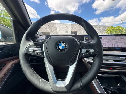Used 2025 BMW X5 xDrive40i AWD/4WD image 18