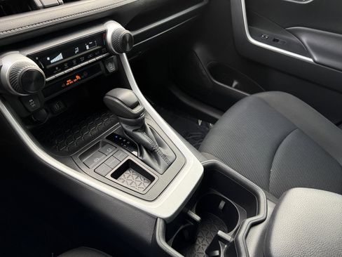 Used 2024 Toyota RAV4 LE image 13