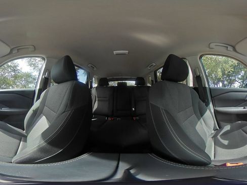 Used 2025 Nissan Rogue SV FWD image 43