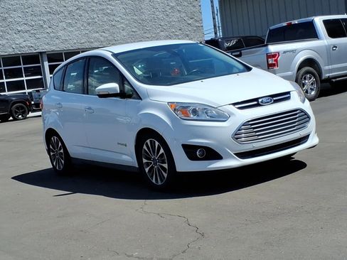 Used 2018 Ford C-MAX Titanium w/ Equipment Group 301A FWD image 7