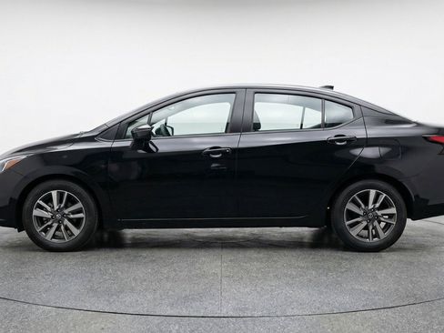 Used 2025 Nissan Versa SV FWD image 5