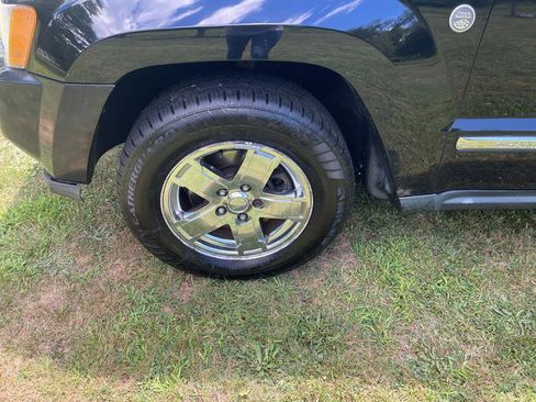 Used 2007 Jeep Grand Cherokee Limited image 21