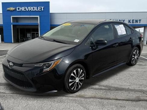 Used 2021 Toyota Corolla LE FWD image 25