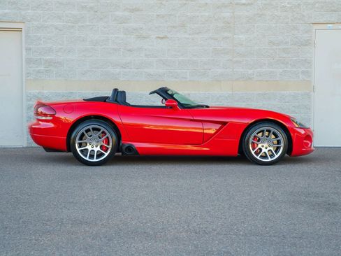 Used 2004 Dodge Viper SRT-10 RWD image 20