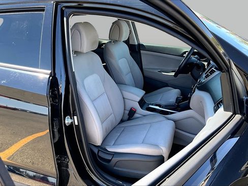 Used 2018 Hyundai Tucson Value w/ Cargo Package FWD image 7