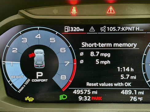 Used 2025 Audi Q3 2.0T Premium AWD/4WD image 19