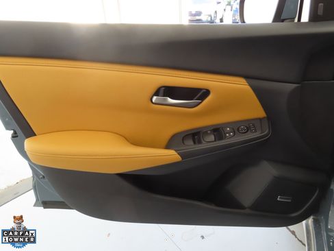 Used 2025 Nissan Sentra SV w/ SV Premium Package FWD image 10