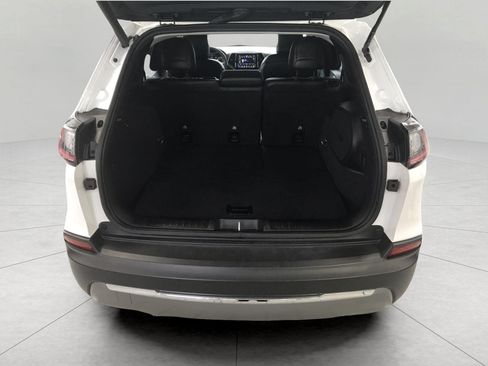 Used 2022 Jeep Cherokee Limited w/ Elite Package AWD/4WD image 37