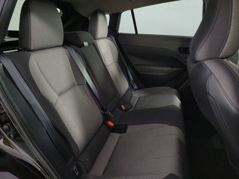 Used 2024 Subaru Crosstrek 2.0i Premium image 17