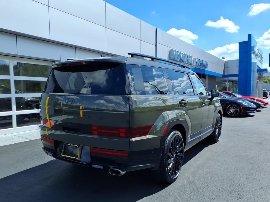 Used 2025 Hyundai Santa Fe Calligraphy AWD/4WD image 7