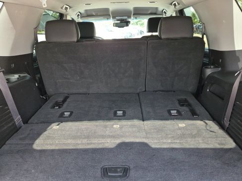Used 2017 Chevrolet Tahoe LT RWD image 15