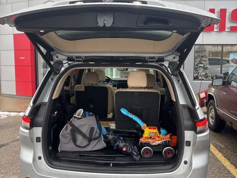 Used 2021 Jeep Grand Cherokee L Limited w/ Luxury Tech Group II image 14