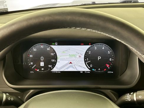 Used 2025 Land Rover Defender 110 S image 10