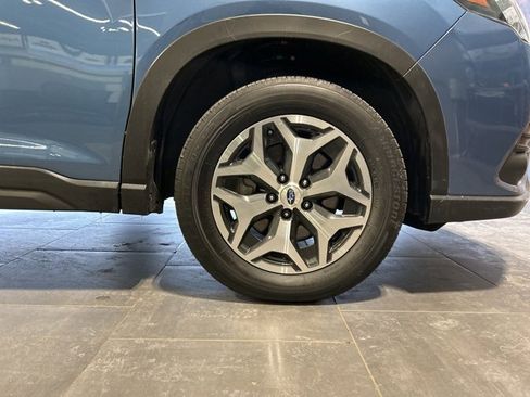 Used 2023 Subaru Forester Premium image 46