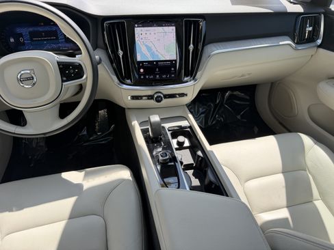 Certified 2025 Volvo S60 B5 Plus AWD/4WD image 14