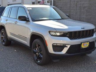 New 2025 Jeep Grand Cherokee Limited w/ Black Appearance Package video 2