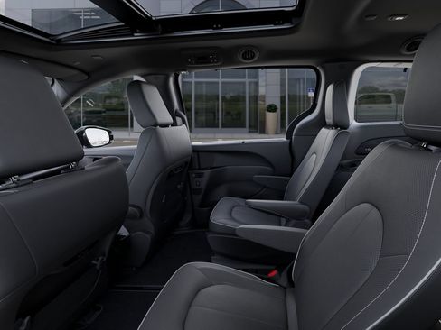 New 2026 Chrysler Pacifica Limited w/ S Appearance Package FWD image 24